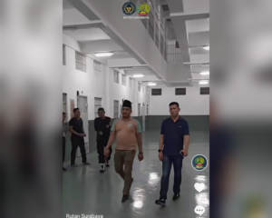 GridArt_20250316_134526384