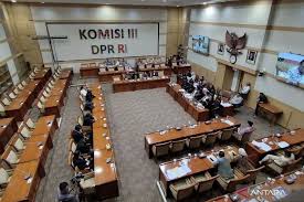 images - 2025-11-19T190154.294