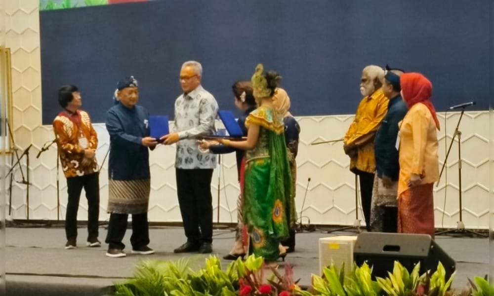 a01918c6-d82b-4819-8aa6-1e0c18874b59