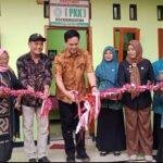 Anggota DPR RI Adisatrya Suryo Sulisto Resmikan Gedung PKK Desa Karanggintung, Perkuat Pemberdayaan Masyarakat